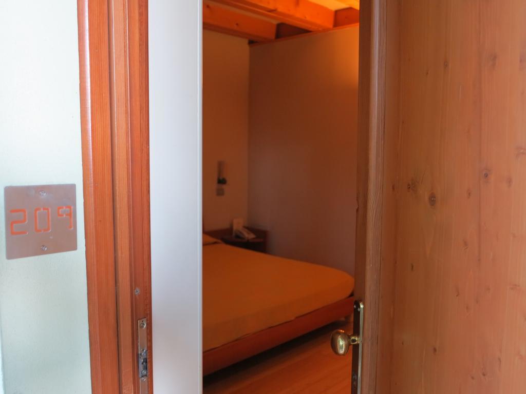 Hotel Della Torre 1850 Ponte San Marco Habitación foto