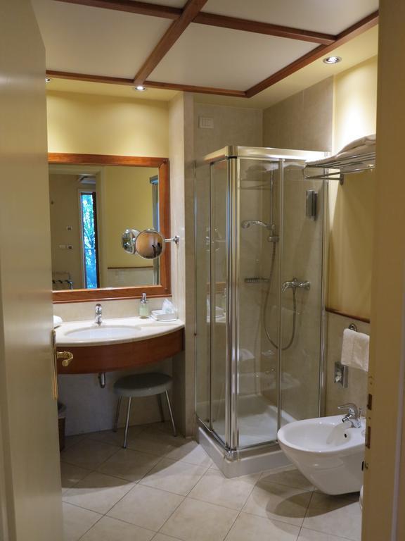 Hotel Della Torre 1850 Ponte San Marco Habitación foto